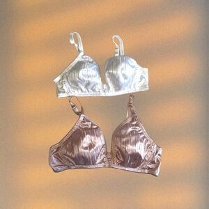 2 Victoria Secret Bra